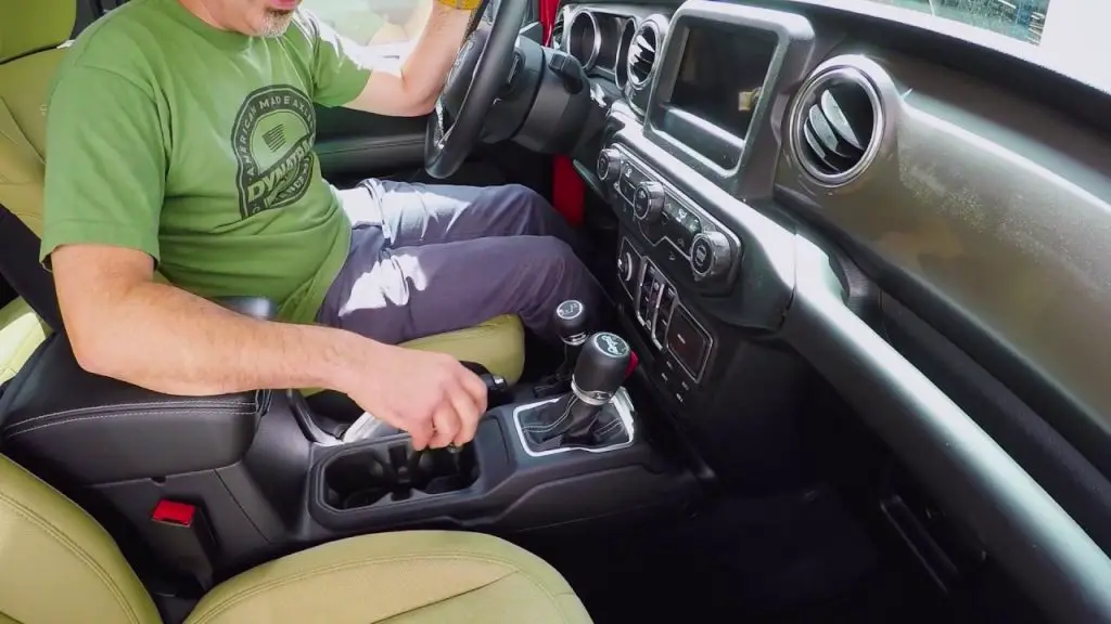 How to Put a Jeep in Neutral Without Key