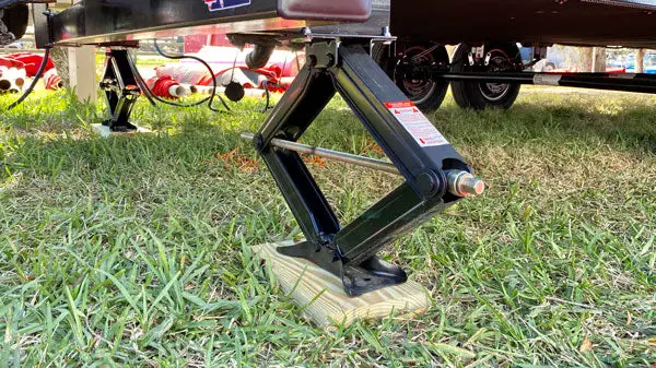 Rv Scissor Jack Problems